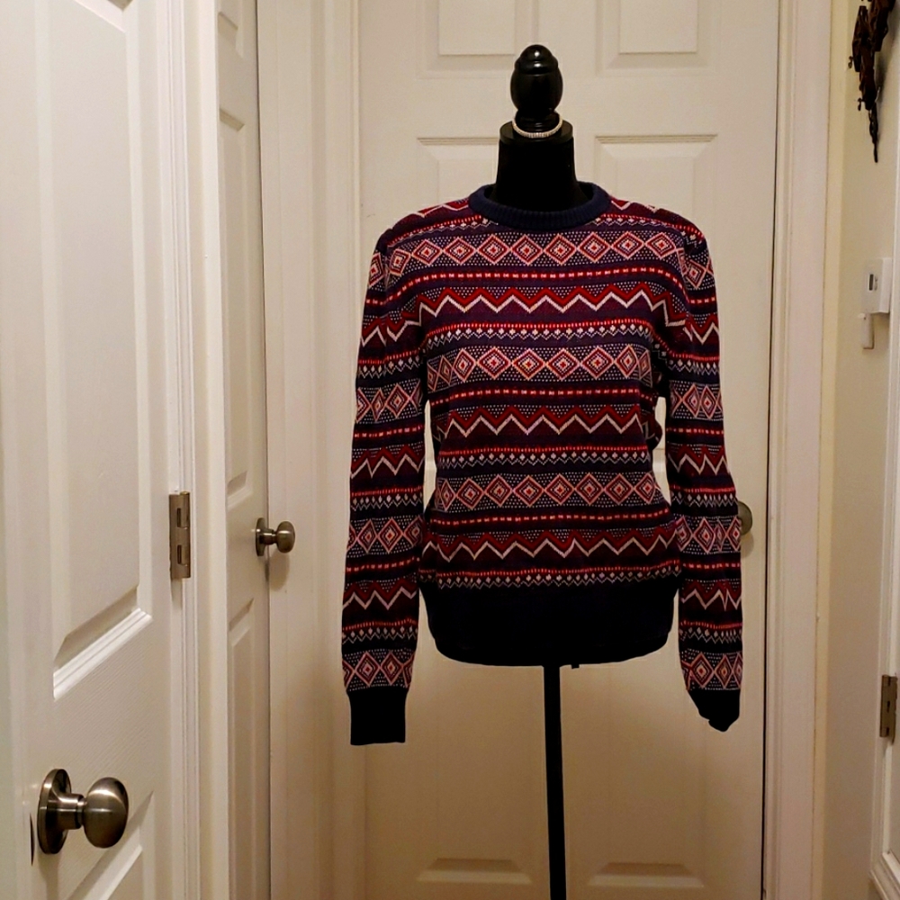 Festive sz M Sweater